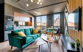 LOFT EN VILLE - Duplex Terrasse coeur historique avec vue dégagée&Parking souterrain Offert