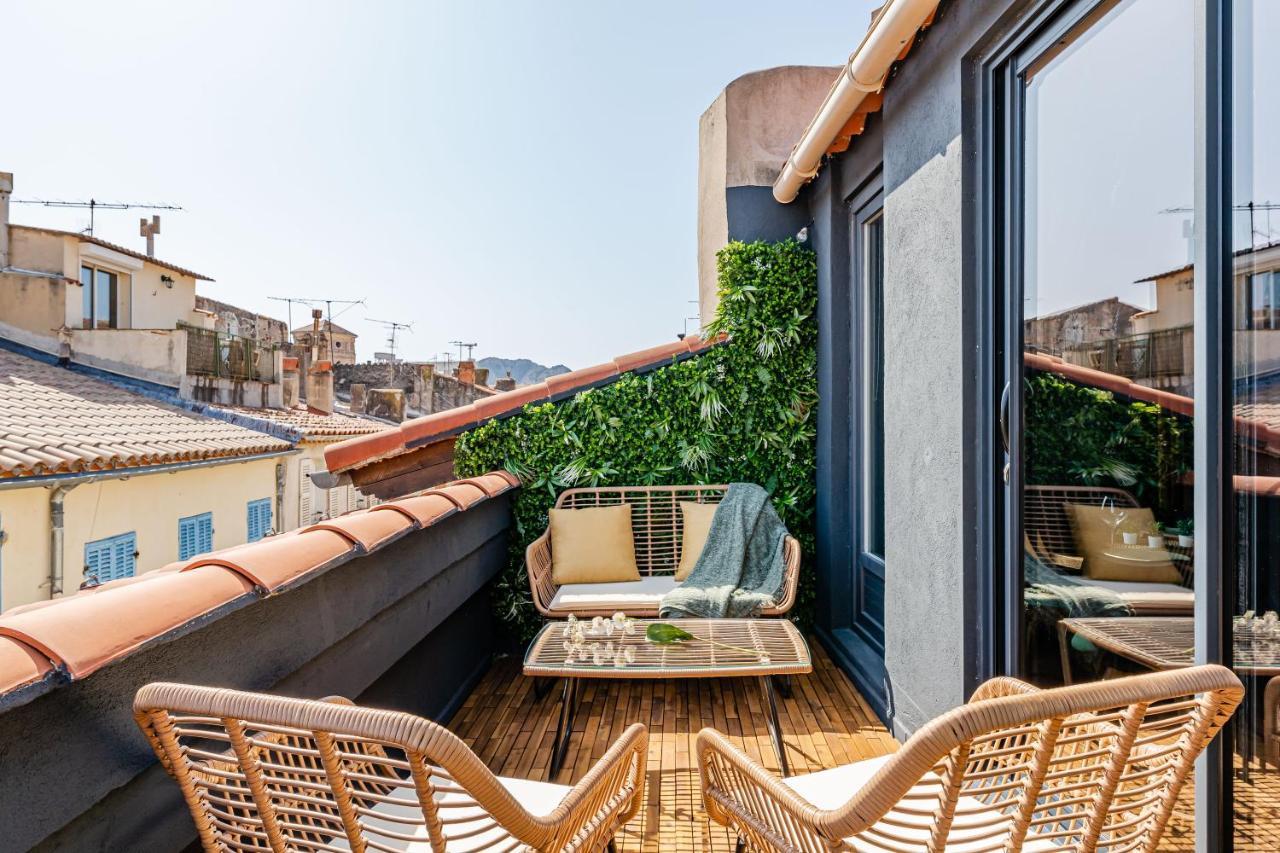 LOFT EN VILLE - Duplex Terrasse coeur historique avec vue dégagée&Parking souterrain Offert La Ciotat Extérieur photo